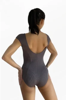 Costas do Collant Ana cinza com design sofisticado e ajuste perfeito, Lucia Caliman